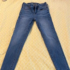 American Eagle skinny jeans
